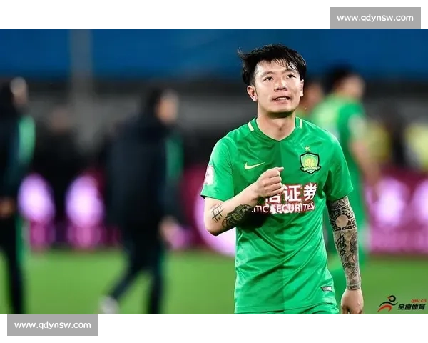 李磊 200 战获纪念球衣 与张稀哲 400 战传奇合影致敬队史